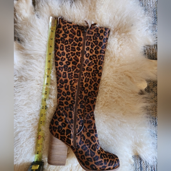 NWOT $329 BILL BLASS Women's Brown Calf Hair Leopard Knee High Boots Size 8.5M - Picture 7 of 10